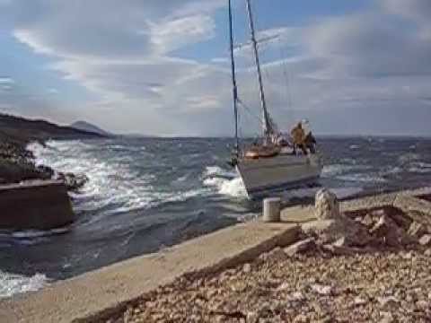 VIDEO – Passaggio nel canale di Privlaka nella baia di Mali Lošinj Croazia, 20 Maj 2005
