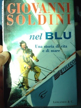 foto della copertina di Giovanni Soldini "Nel Blu"