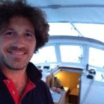 Fotografia di Stephen Kleckner a bordo di una barca a vela durante trasferimento Bavaria 37 nuovo