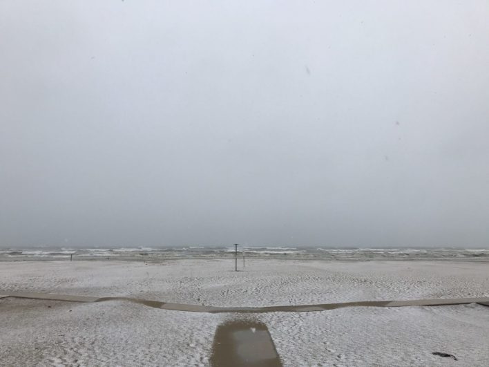 Spiaggia di Riccione con la neve dalla 151