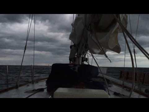 VIDEO colpo di vento durante trasferimento Anita G da Rimini a Venezia