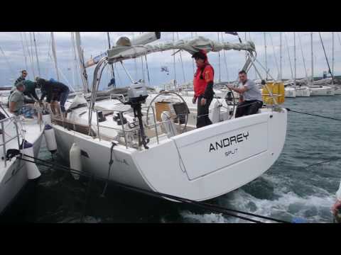 VIDEO – Mooring with Bora wind on the quay