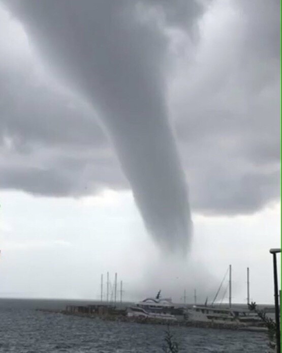 VIDEO – Waterspout in Split during the storm of 26 August 2018
