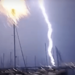VIDEO Trieste LIGHTNING LIVE in marina