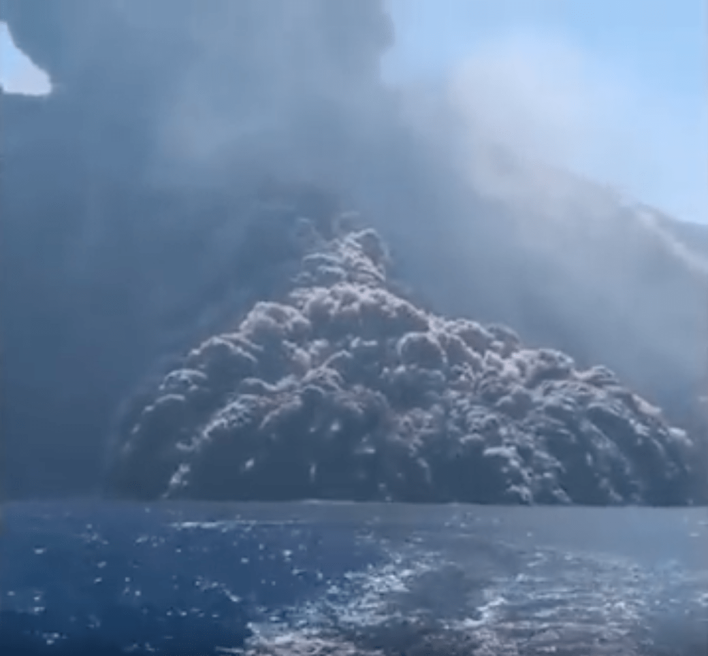 Screenshot esplosione Stromboli