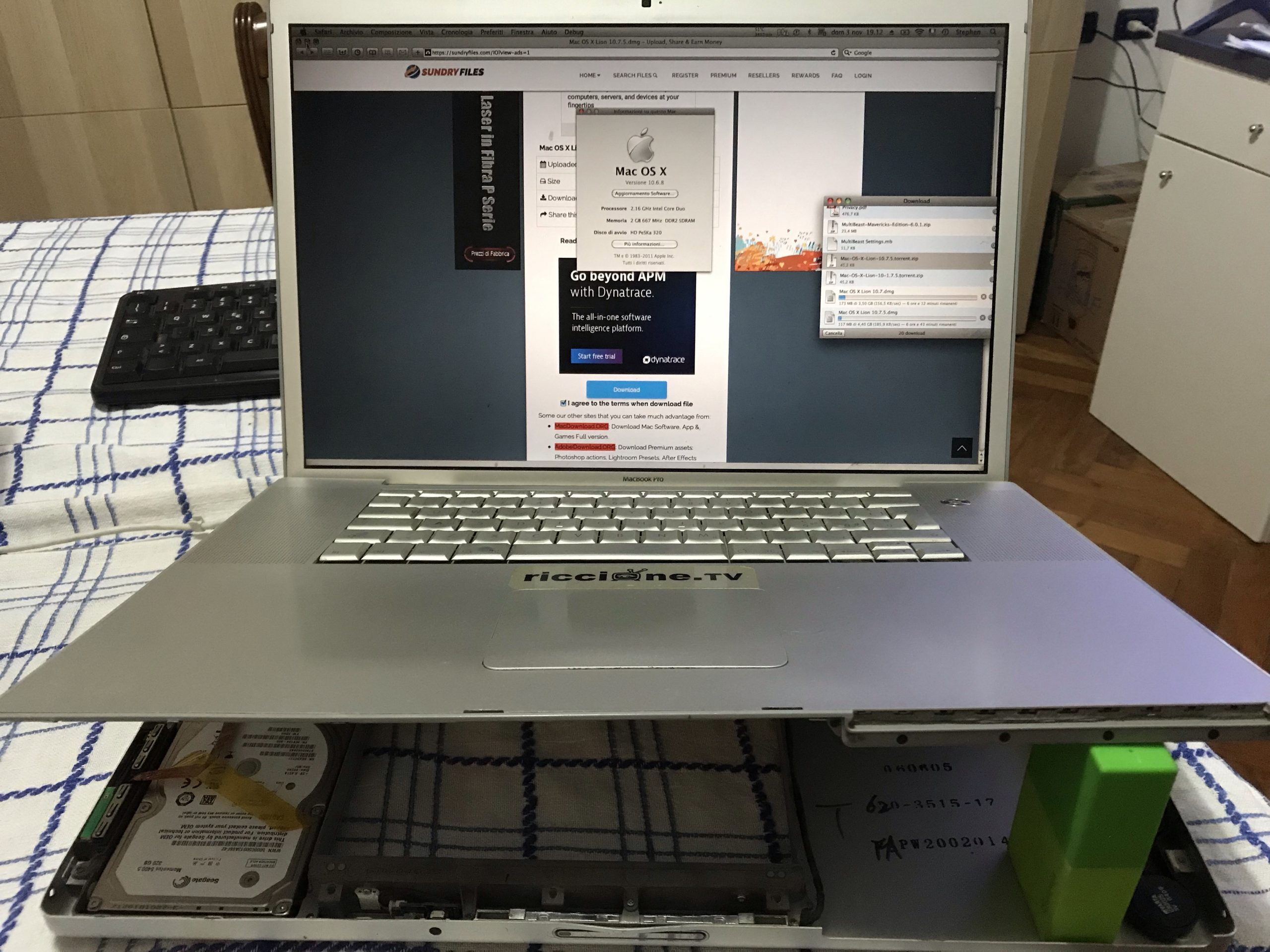 VIDEO Come installare Mac OS X Lion 10.7 su un MacBook Pro 2.16 GHz Intel Core Duo