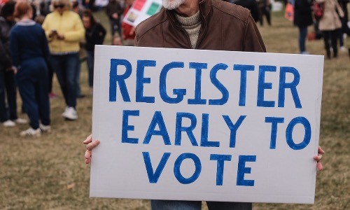 C’è la fila anche per votare…!