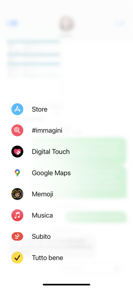 Screenshot funzione Tutto Bene di iPhone 17 messaggi